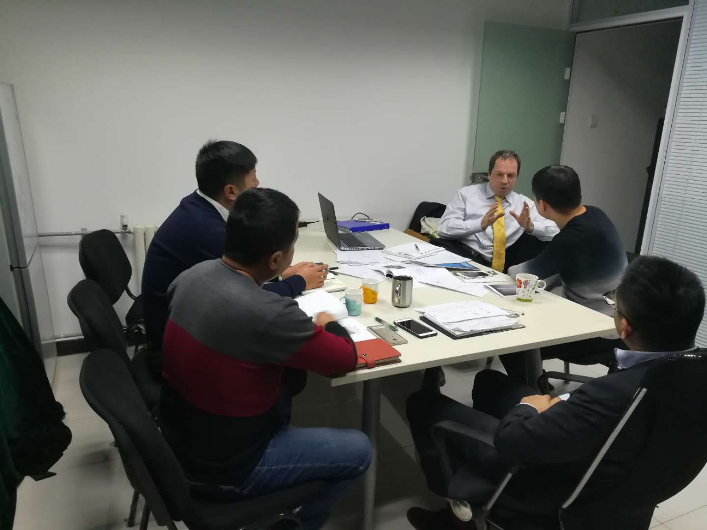 会议.jpg